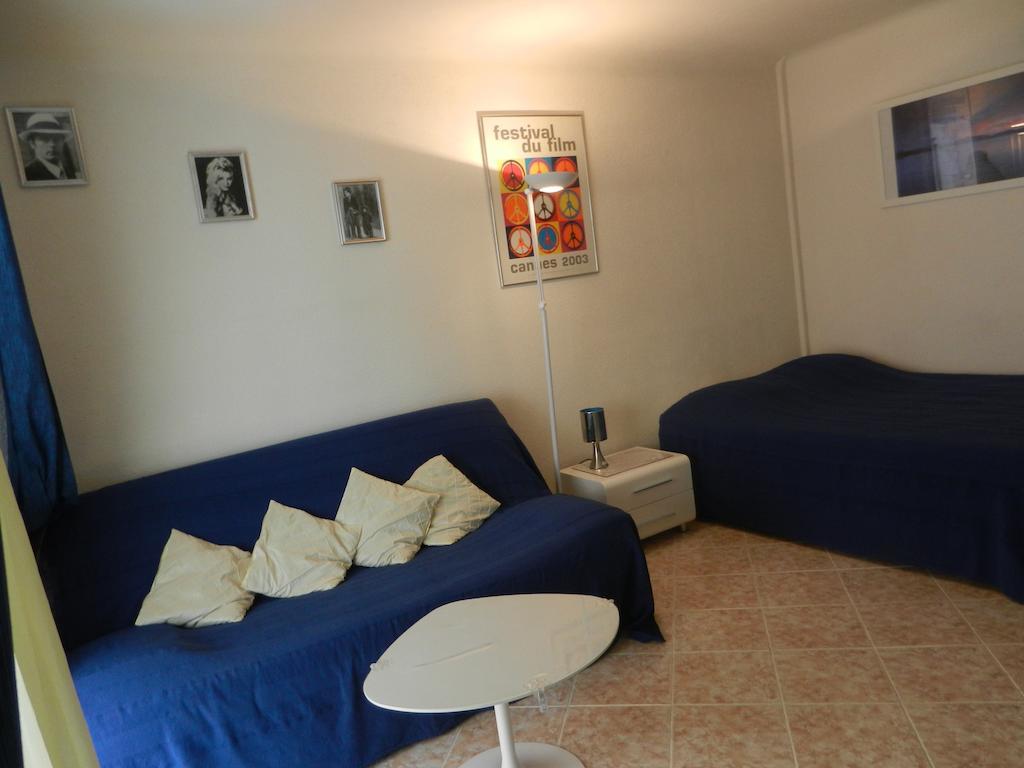 Ferienwohnung Freres Pradignac Cannes Zimmer foto