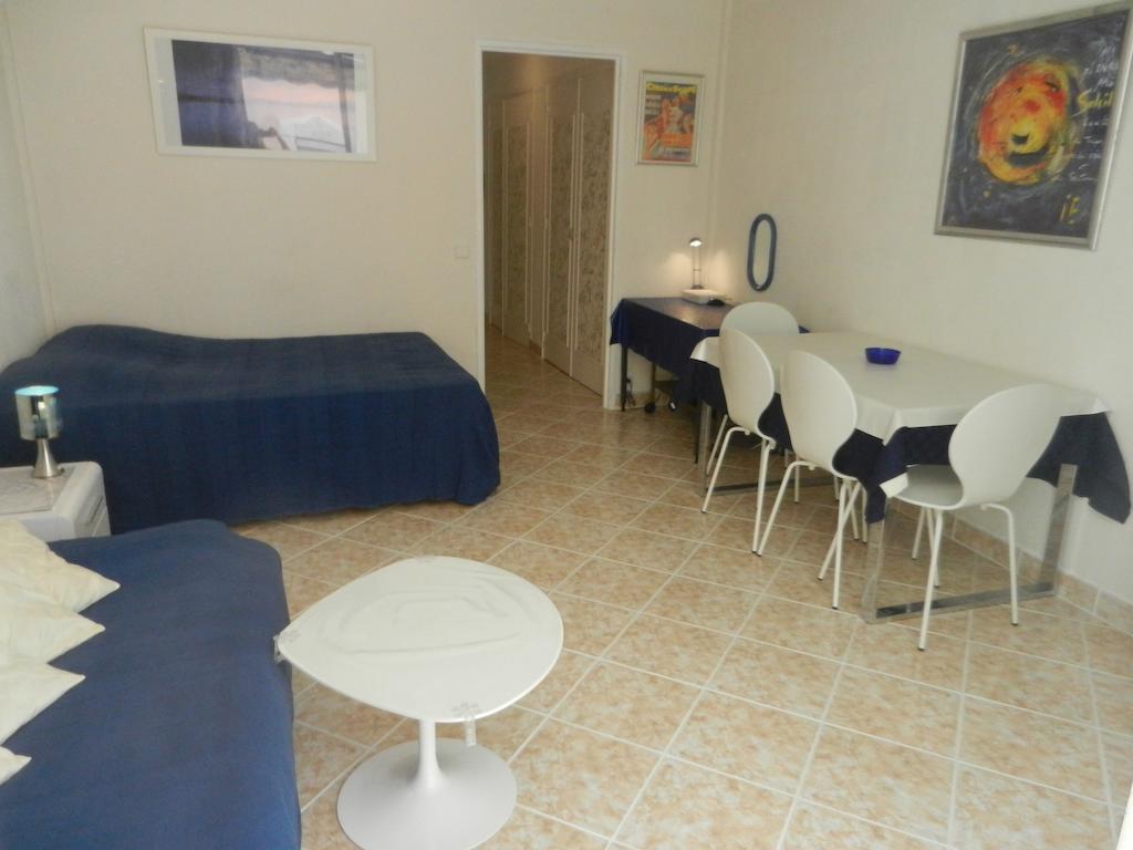 Ferienwohnung Freres Pradignac Cannes Zimmer foto